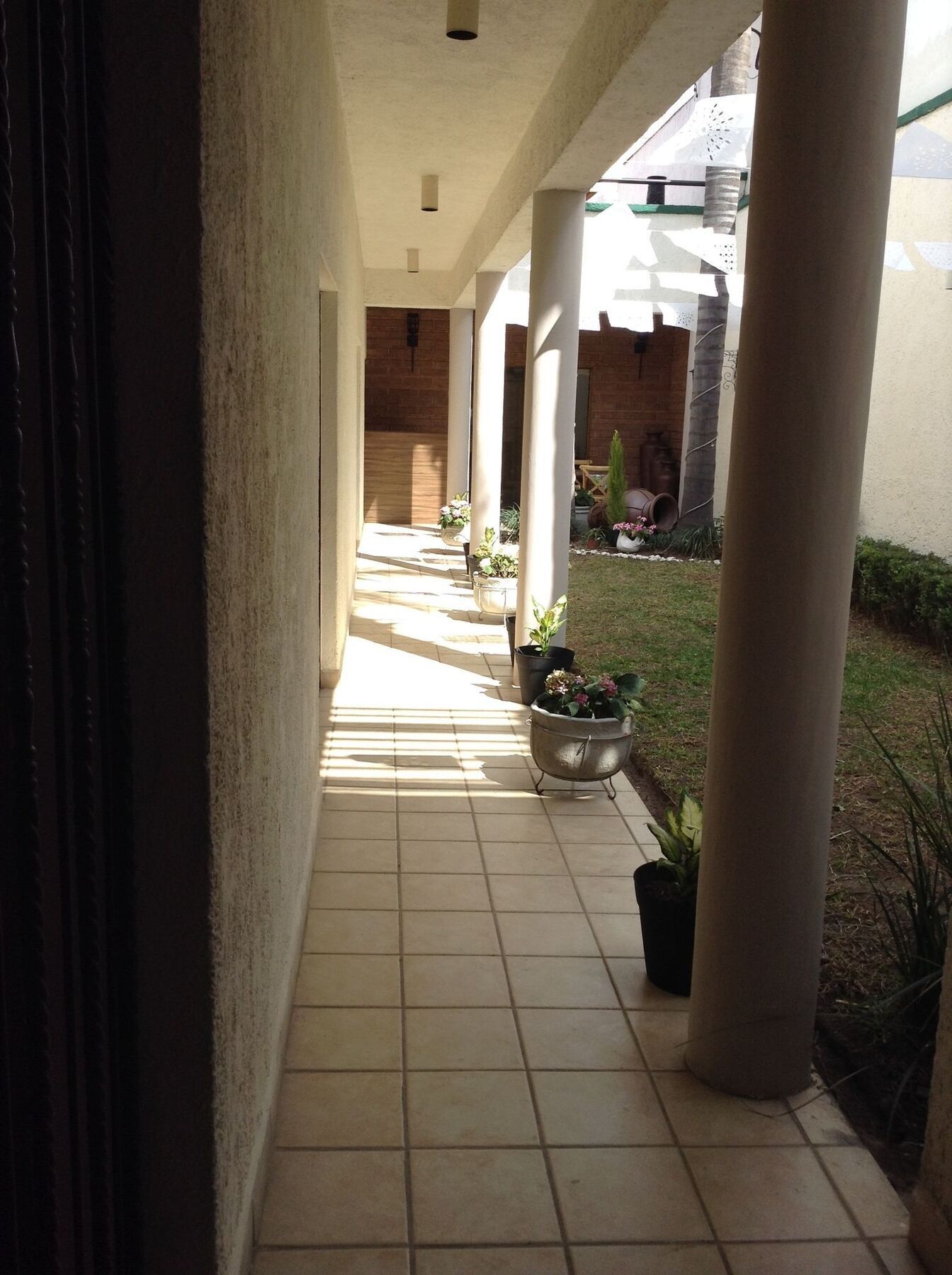 Hostalife กัวดาลาฮารา ภายนอก รูปภาพ